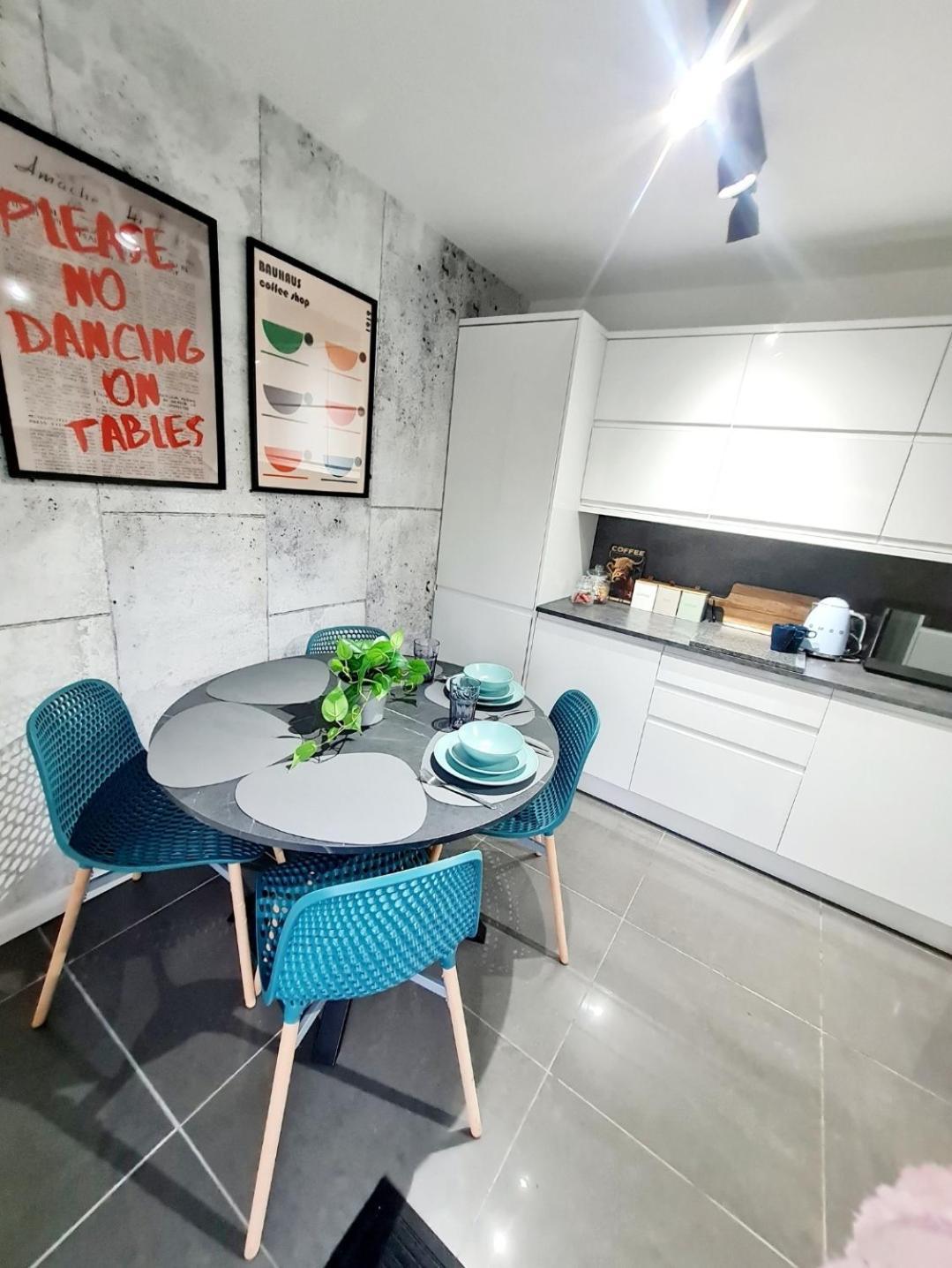 글라스고 Bright 3Br Walking Distance To Town - Free Parking 아파트 외부 사진